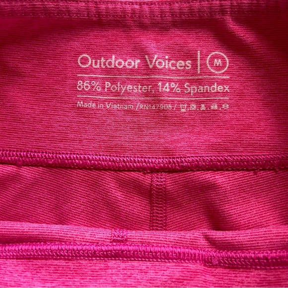 Outdoor Voices ~ Pink Flamingo 3/4 Warm-Up Stretch Leggings in size Medium - Picture 2 of 9